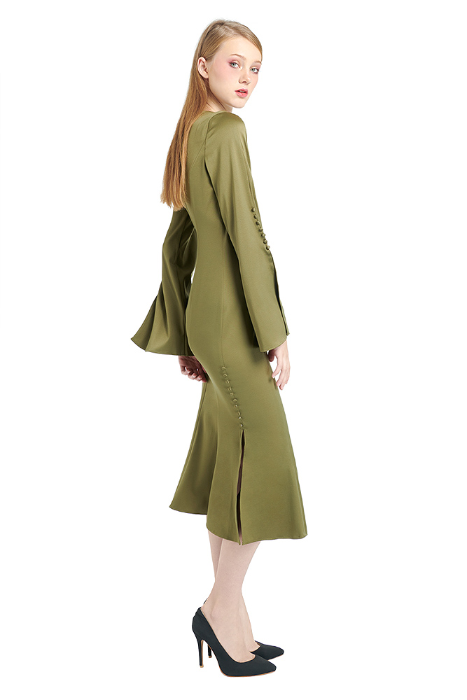 side view of the dress